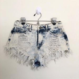 Acid wash cutoff shorts